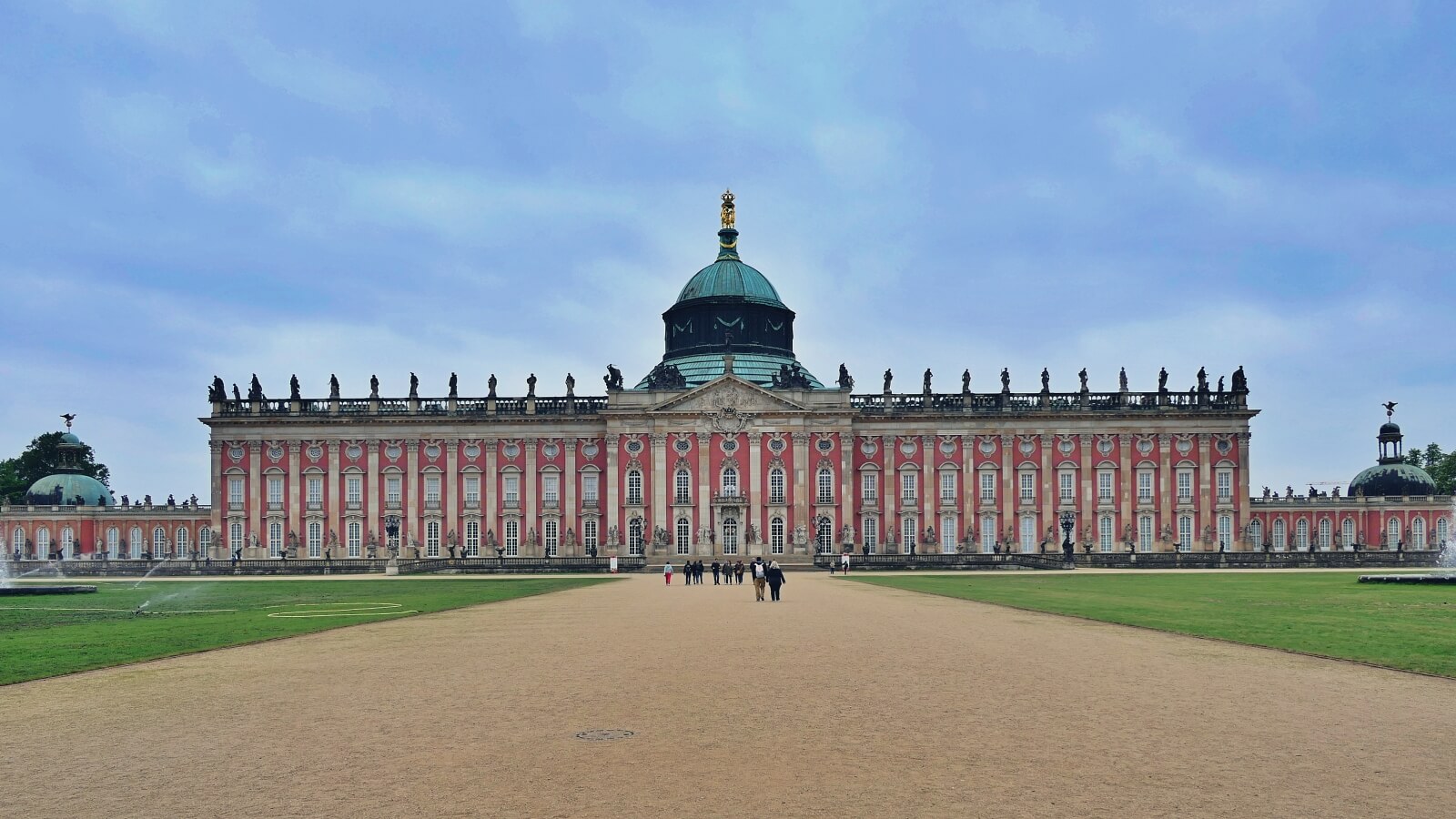Pałac Sanssouci w Poczdamie.