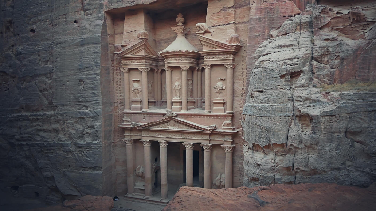 SKALNE MIASTO – PETRA